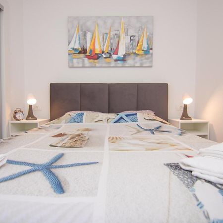 Apartmani Mario Malinska Exteriör bild