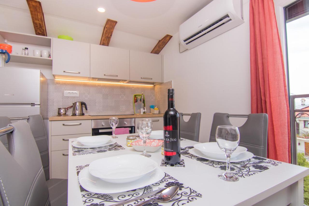 Apartmani Mario Malinska Exteriör bild